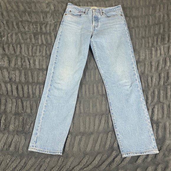Levi's Premium Denim - Levis Premium Wedgie Straight Jean Light Wash High Rise Button Fly 28 22861-0072